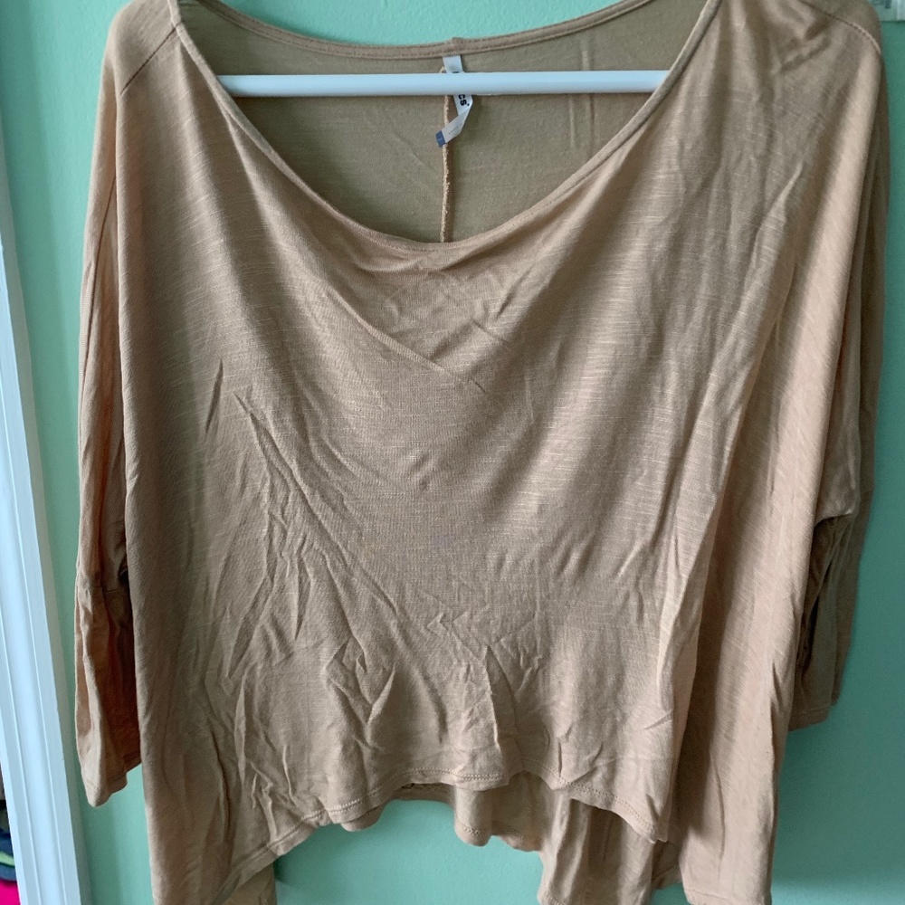 Tan short sleeve